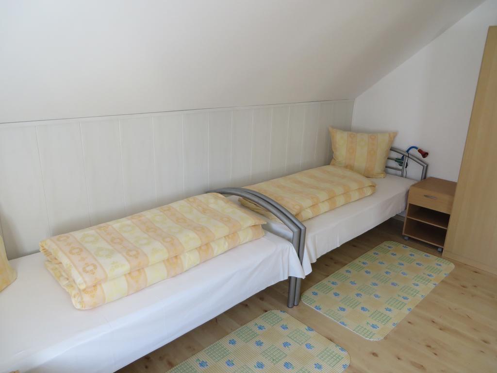 Ferienwohnung Zahn Oelsnitz  Buitenkant foto