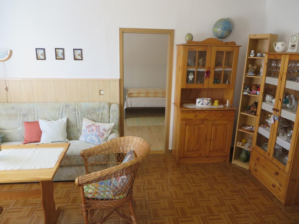 Ferienwohnung Zahn Oelsnitz  Buitenkant foto